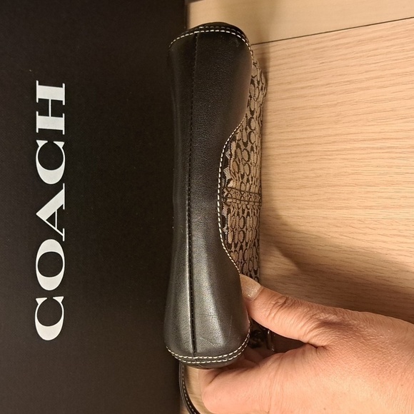 Coach signature black & Grey canvas coin wristlet - Picture 4 of 5